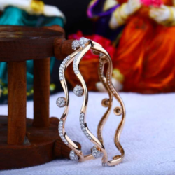 18 K Gold Bangles. Nj-b0642